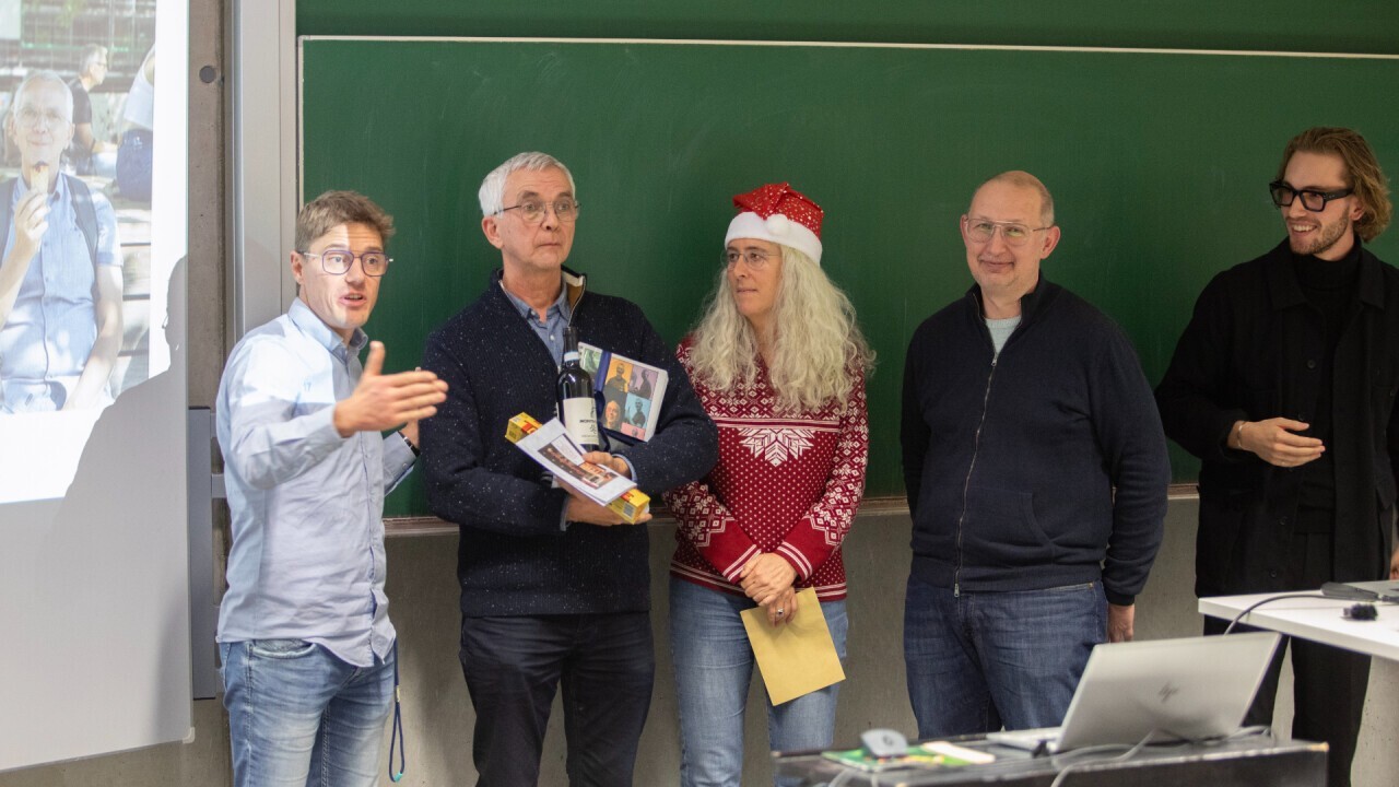 Ralf Michels und das Lab Team auf der Weihnachtsfeier