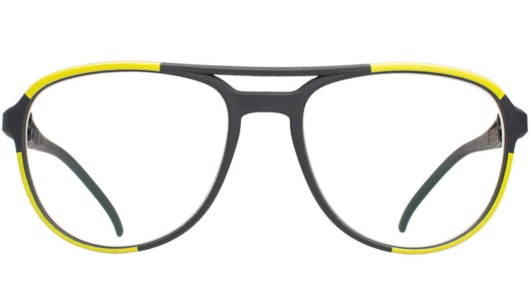 Eine schwarze Pilotenbrille mit gelben Akzenten am oberen Rand des Rahmens, von vorne gesehen auf weißem Hintergrund.